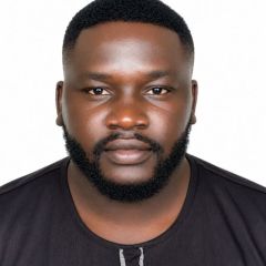 Julius Akande